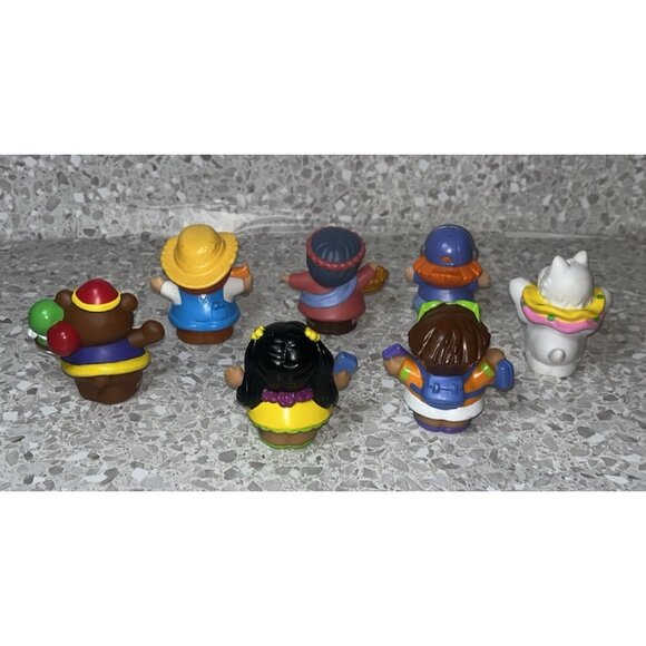 Fisher Price Little People Circus Animals Hawaiian Vacation Tourists Farmer Bibl - Picture 6 of 7